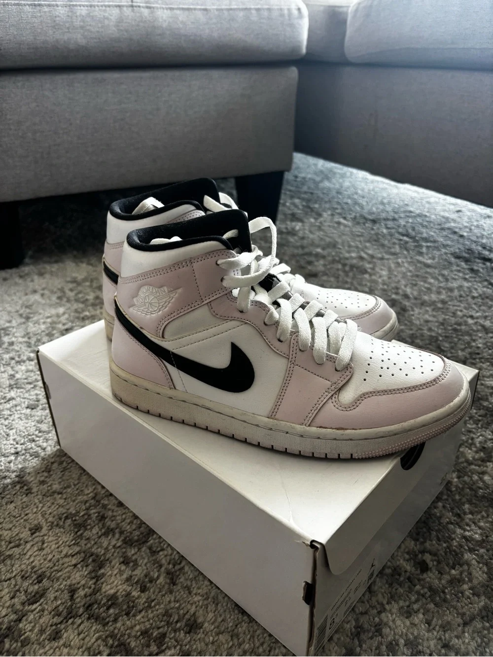 Nike Women’s Air Jordan 1